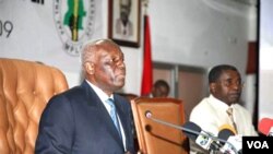 Presidente de Angola, José Eduardo dos Santos (Foto Novo Jornal)