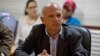 El entonces legislador del partido gobernante venezolano, Hugo Carvajal, asiste a una reunión en las oficinas administrativas de la Asamblea Nacional en Caracas, el 26 de enero de 2016.