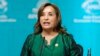La presidenta de Perú, Dina Boluarte, habla durante la cumbre anual de Cooperación Económica Asia Pacífico, APEC, en Lima, Perú, el sábado 16 de noviembre de 2024.