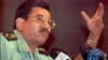 ARCHIVO - El jefe del ejército de Nicaragua, Humberto Ortega, hermano del expresidente nicaragüense Daniel Ortega, se dirige a una conferencia de prensa en Managua, Nicaragua, el 20 de diciembre de 1994.